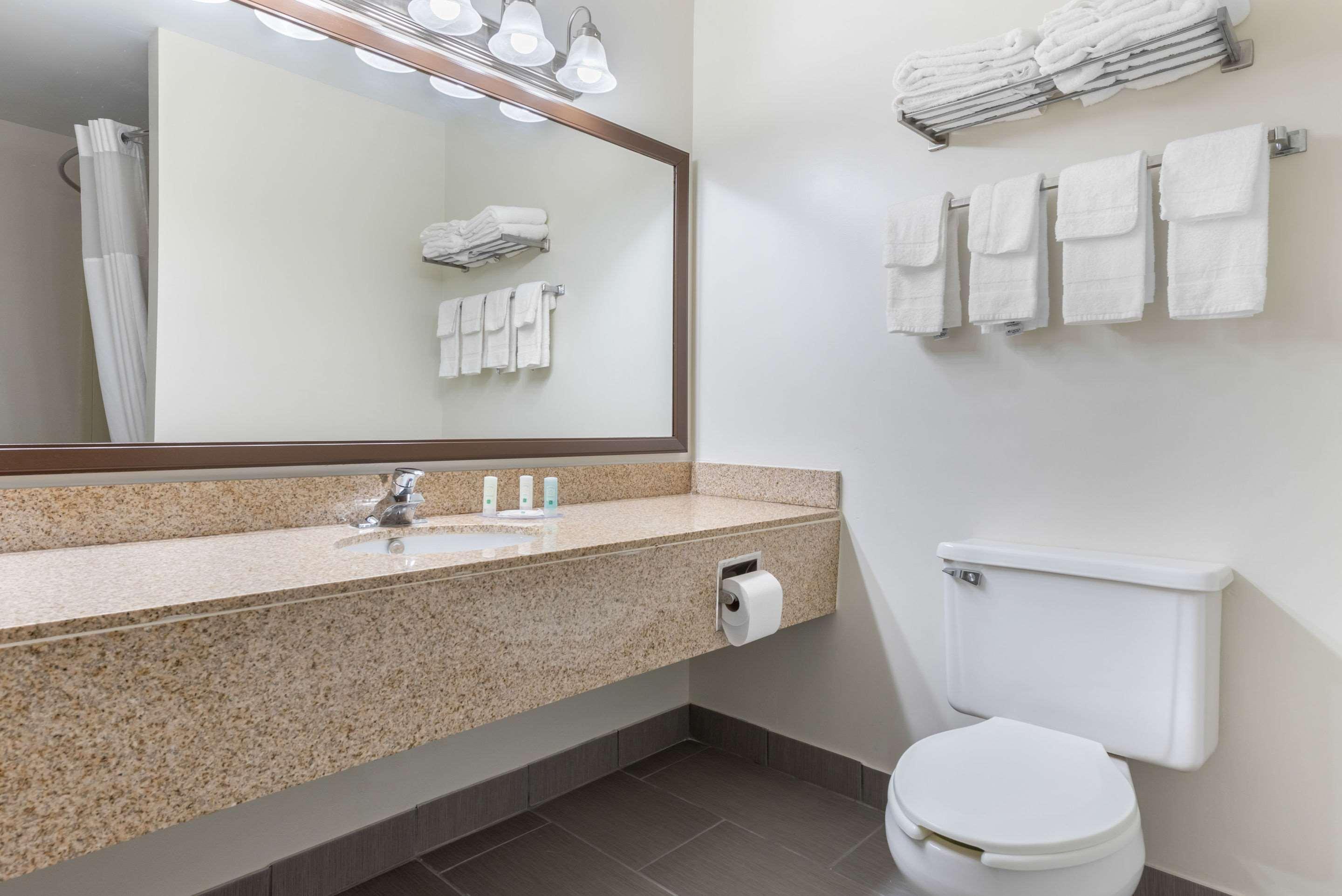 Quality Inn Fairborn Zewnętrze zdjęcie