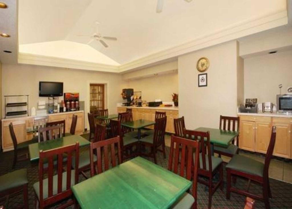 Quality Inn Fairborn Zewnętrze zdjęcie