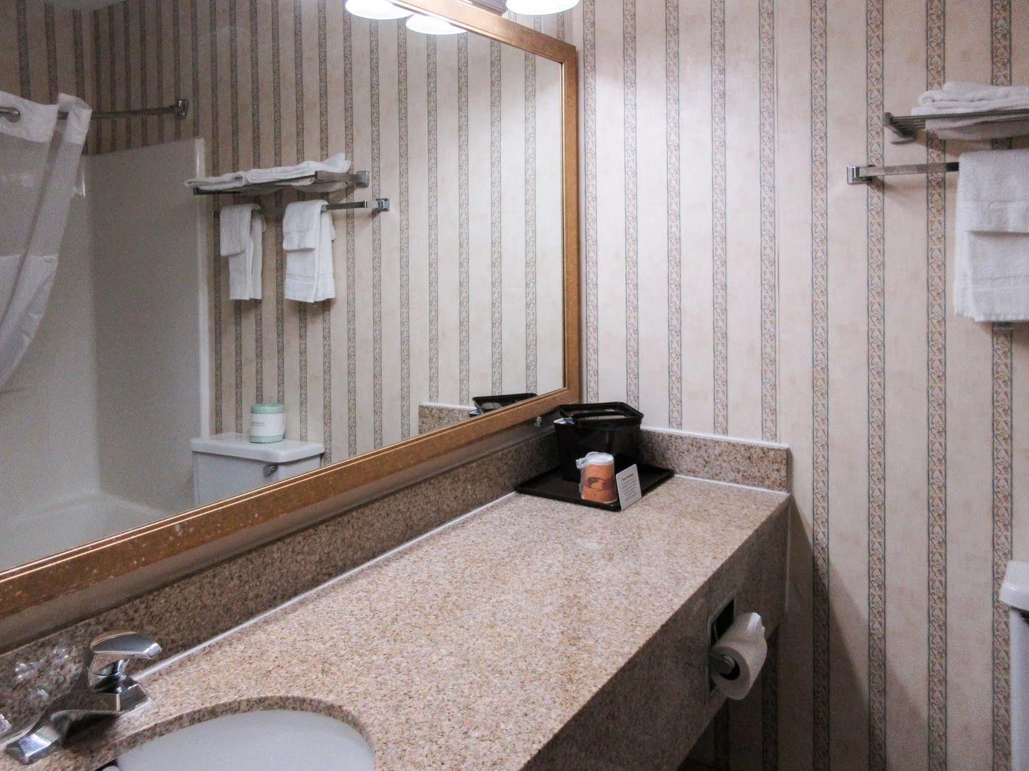Quality Inn Fairborn Zewnętrze zdjęcie